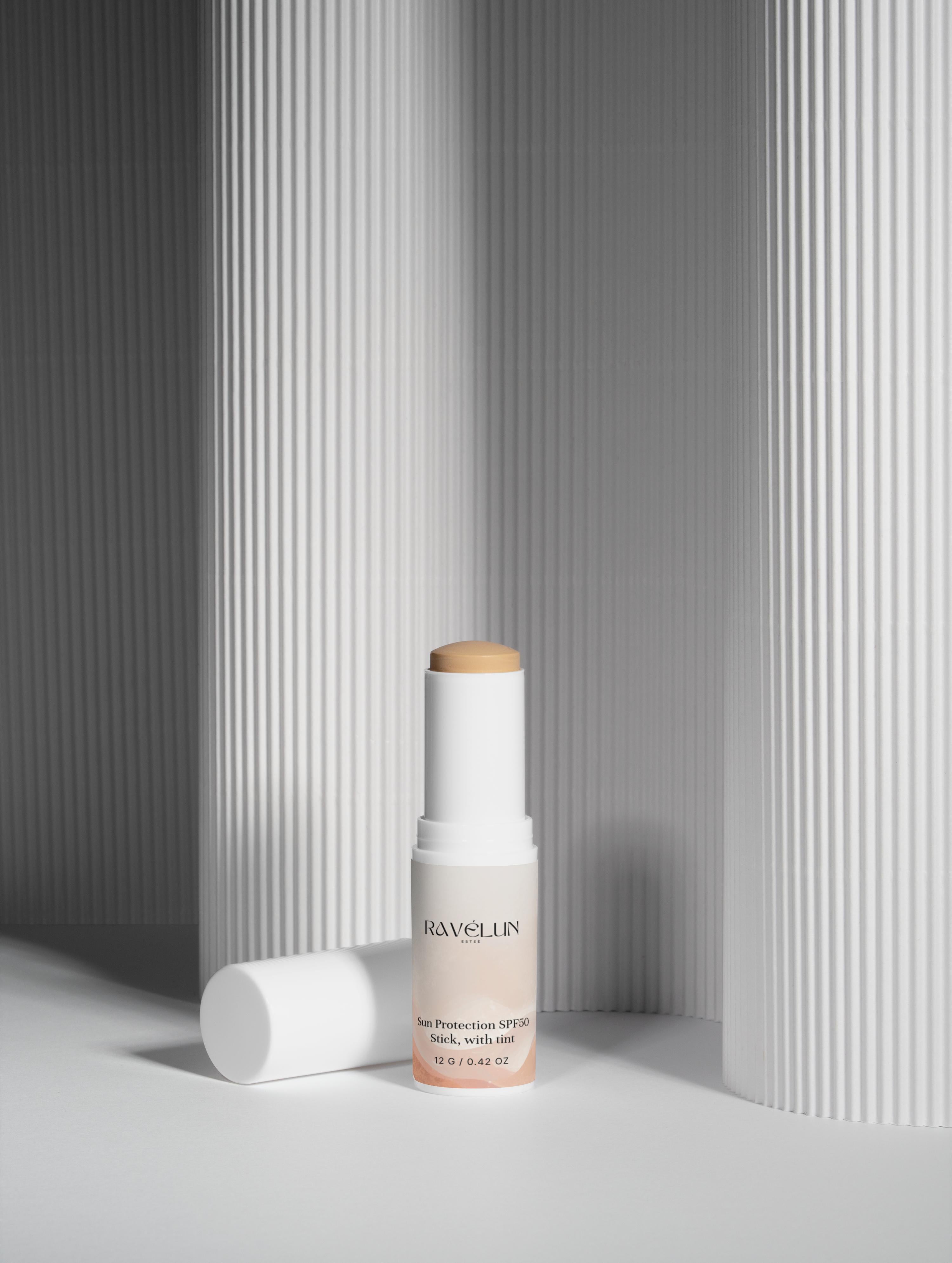 Sun Protection SPF50 Stick, with tint